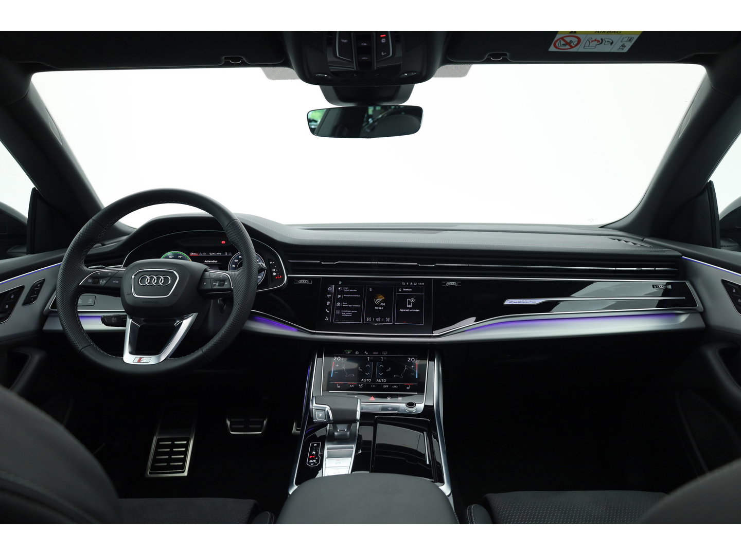 Audi Q8 60 TFSI e quattro Pro Line S Competition | Luchtvering | Pano | Matrix Led | AWD-besturing | Soft Close | 22'' RS | 360cam | B&O | Adapt. Cruise | Memory