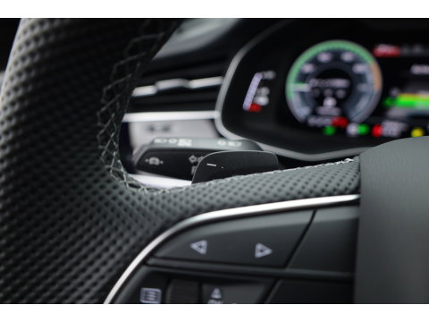 Audi Q8 60 TFSI e quattro Pro Line S Competition | Luchtvering | Pano | Matrix Led | AWD-besturing | Soft  Close | 22'' RS | 360cam | B&O | Adapt. Cruise | Memory