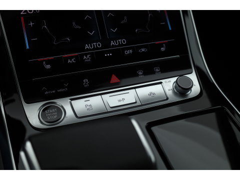 Audi Q8 60 TFSI e quattro Pro Line S Competition | Luchtvering | Pano | Matrix Led | AWD-besturing | Soft  Close | 22'' RS | 360cam | B&O | Adapt. Cruise | Memory