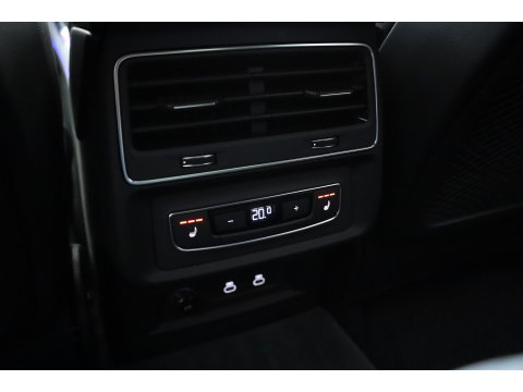 Audi Q8 60 TFSI e quattro Pro Line S Competition | Luchtvering | Pano | Matrix Led | AWD-besturing | Soft  Close | 22'' RS | 360cam | B&O | Adapt. Cruise | Memory