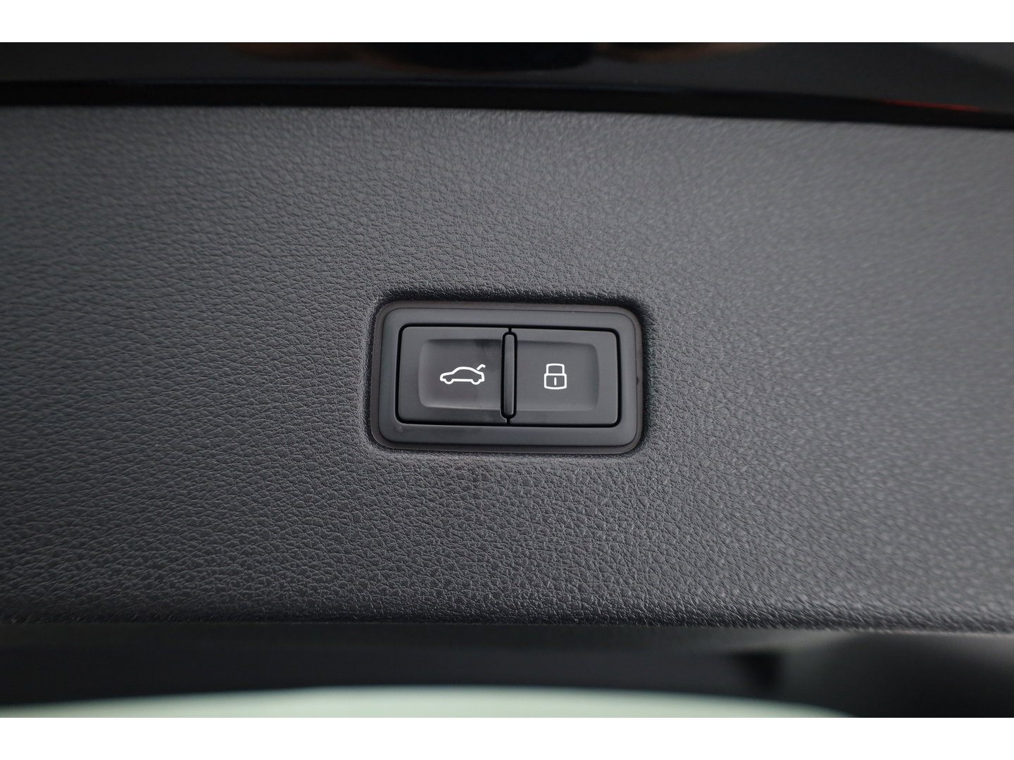 Audi Q8 60 TFSI e quattro Pro Line S Competition | Luchtvering | Pano | Matrix Led | AWD-besturing | Soft Close | 22'' RS | 360cam | B&O | Adapt. Cruise | Memory