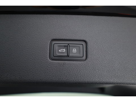 Audi Q8 60 TFSI e quattro Pro Line S Competition | Luchtvering | Pano | Matrix Led | AWD-besturing | Soft  Close | 22'' RS | 360cam | B&O | Adapt. Cruise | Memory