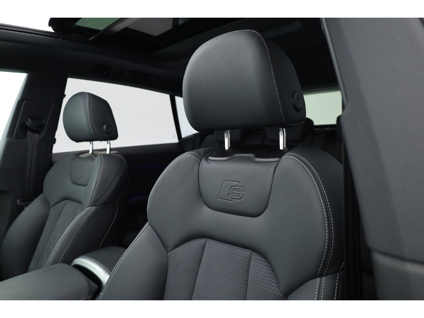 Audi Q8 60 TFSI e quattro Pro Line S Competition | Luchtvering | Pano | Matrix Led | AWD-besturing | Soft  Close | 22'' RS | 360cam | B&O | Adapt. Cruise | Memory