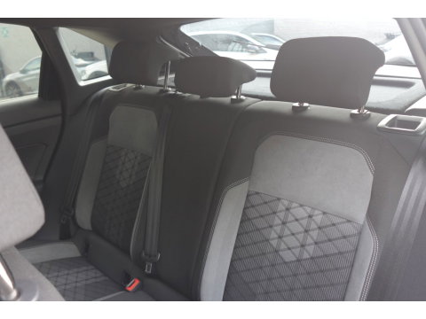 Volkswagen Taigo 1.5 TSI R-Line Business PANO KEYLESS CAM