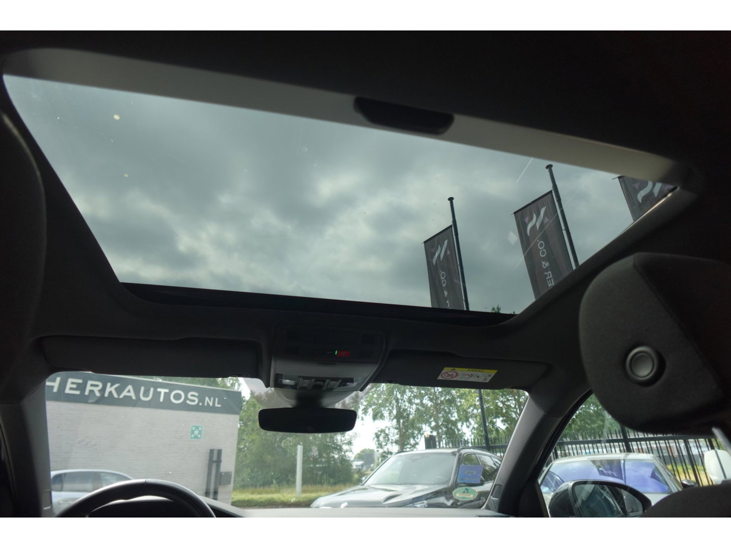 Volkswagen Taigo 1.5 TSI R-Line Business PANO KEYLESS CAM