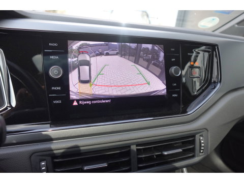 Volkswagen Taigo 1.5 TSI R-Line Business PANO KEYLESS CAM