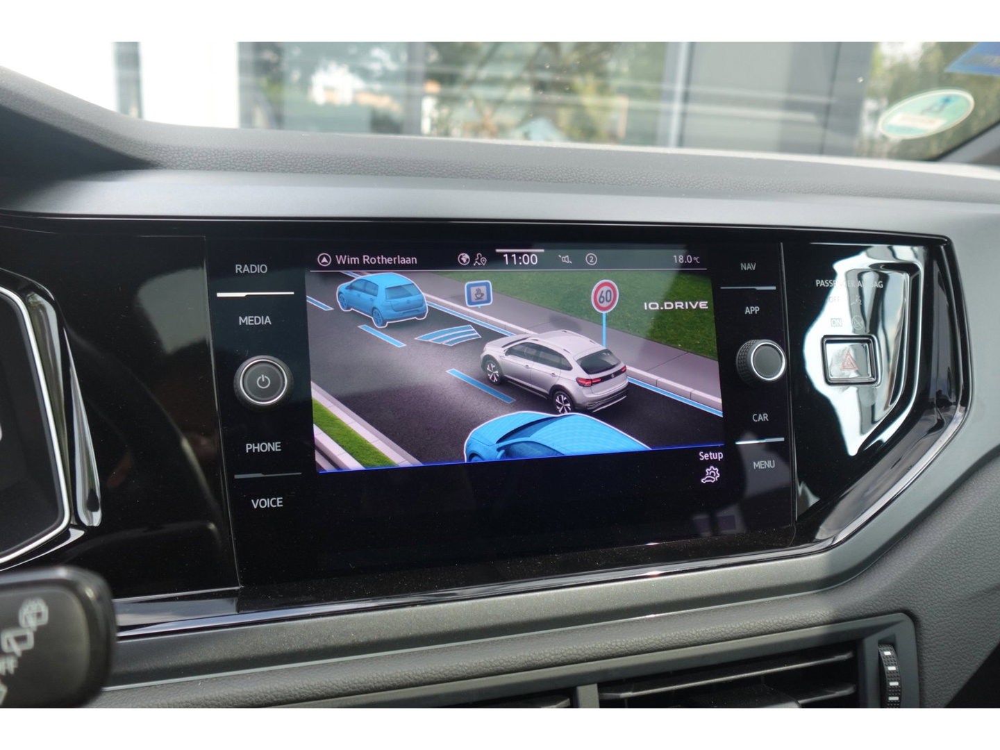 Volkswagen Taigo 1.5 TSI R-Line Business PANO KEYLESS CAM