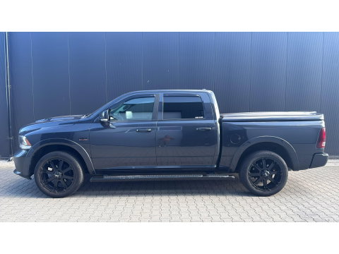 Dodge Ram 1500 5.7 V8 4x4 Crew Cab 5'7 Bedcover goed onderhouden!