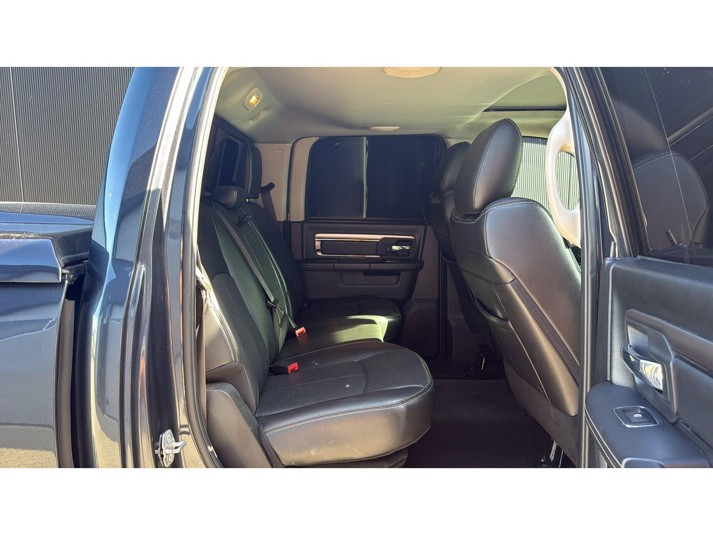 Dodge Ram 1500 5.7 V8 4x4 Crew Cab 5'7 Bedcover goed onderhouden!