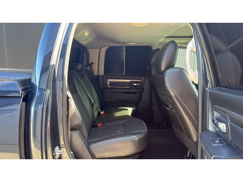 Dodge Ram 1500 5.7 V8 4x4 Crew Cab 5'7 Bedcover goed onderhouden!
