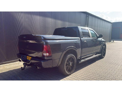 Dodge Ram 1500 5.7 V8 4x4 Crew Cab 5'7 Bedcover goed onderhouden!