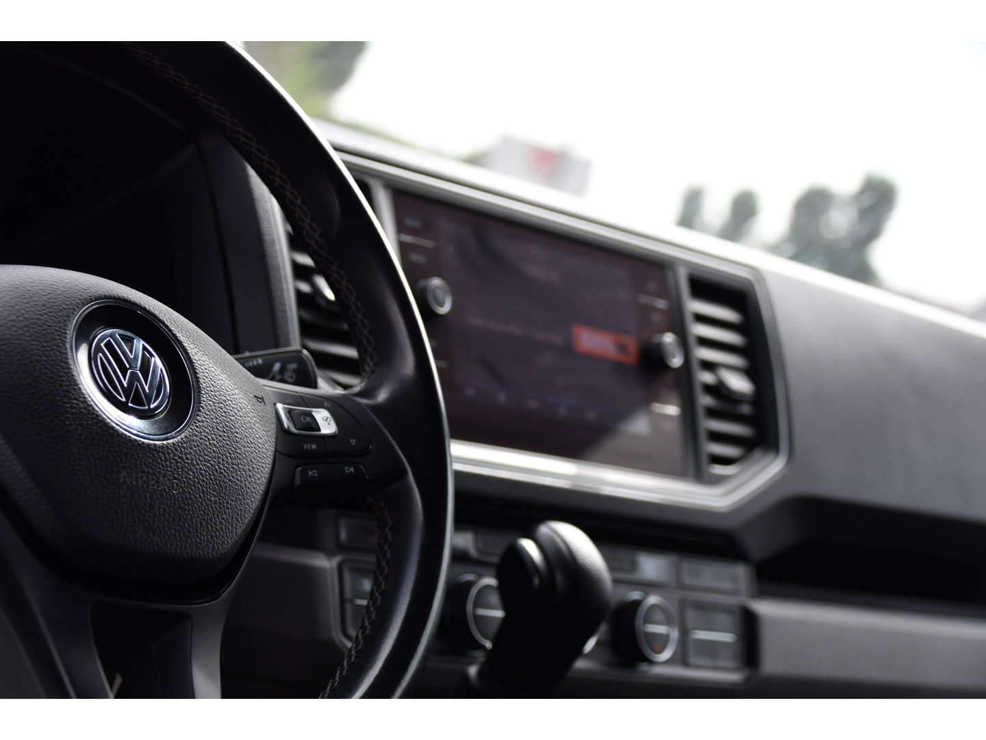 Volkswagen Crafter 35 2.0 TDI L3H3 PB Edition Camera, Adaptieve Cruise, Carplay, LED, Clima, 177pk, Automaat, Voorruit verwarming, Massage stoel, Uniek!