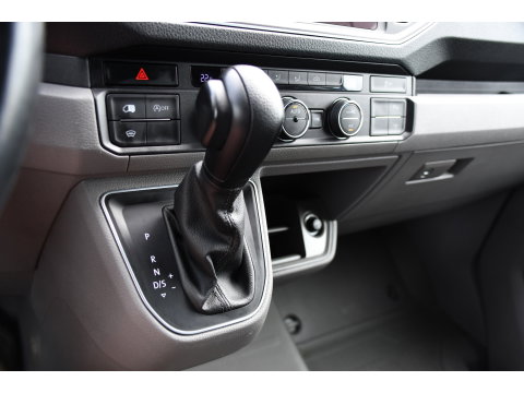 Volkswagen Crafter 35 2.0 TDI L3H3 PB Edition Camera, Adaptieve Cruise, Carplay, LED, Clima, 177pk, Automaat, Voorruit verwarming, Massage stoel, Uniek!