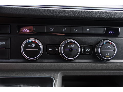Volkswagen Crafter 35 2.0 TDI L3H3 PB Edition Camera, Adaptieve Cruise, Carplay, LED, Clima, 177pk, Automaat, Voorruit verwarming, Massage stoel, Uniek!