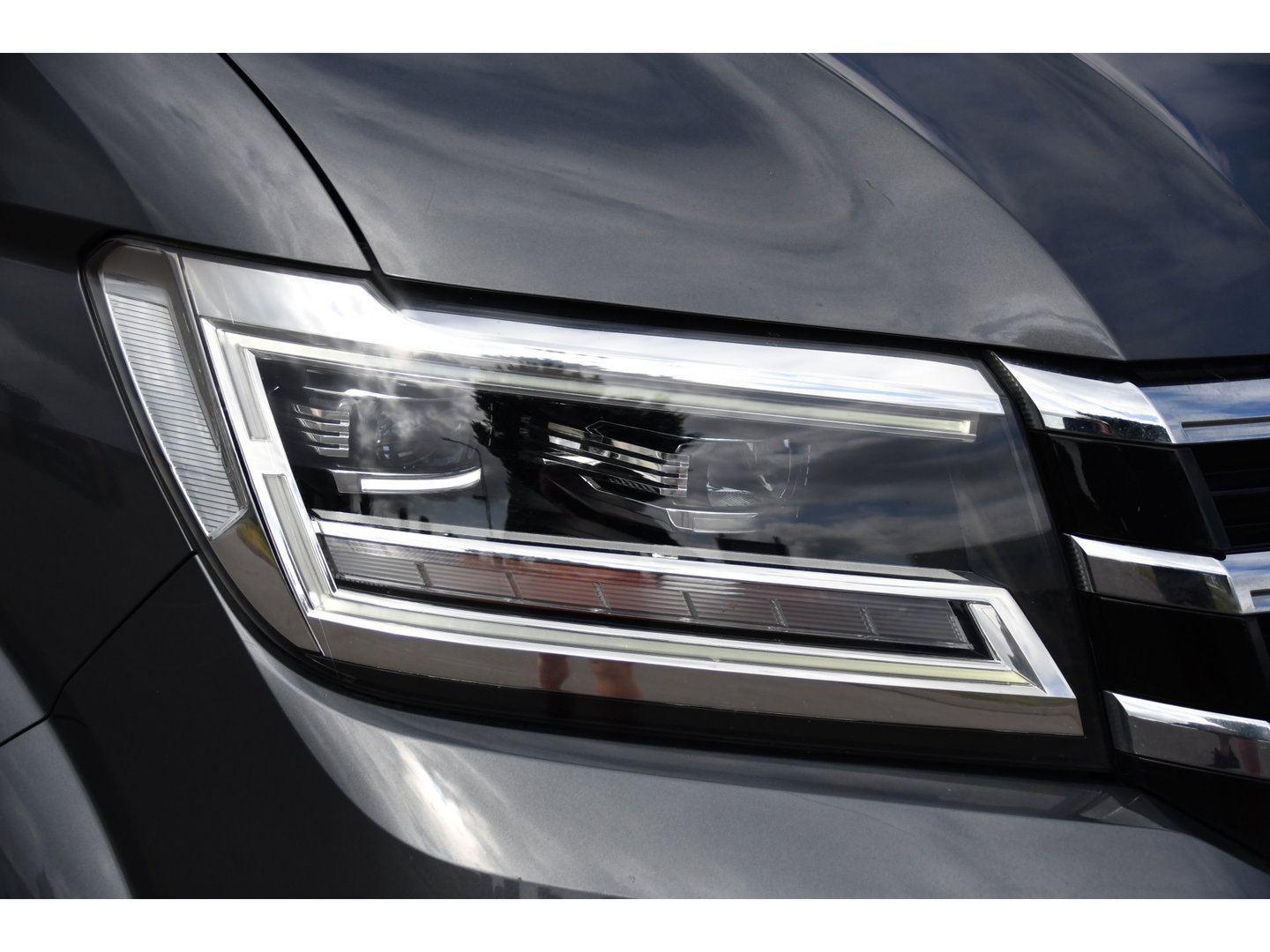Volkswagen Crafter 35 2.0 TDI L3H3 PB Edition Camera, Adaptieve Cruise, Carplay, LED, Clima, 177pk, Automaat, Voorruit verwarming, Massage stoel, Uniek!