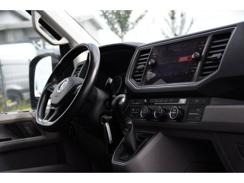 Volkswagen Crafter 35 2.0 TDI L3H3 PB Edition Camera, Adaptieve Cruise, Carplay, LED, Clima, 177pk, Automaat, Voorruit verwarming, Massage stoel, Uniek!