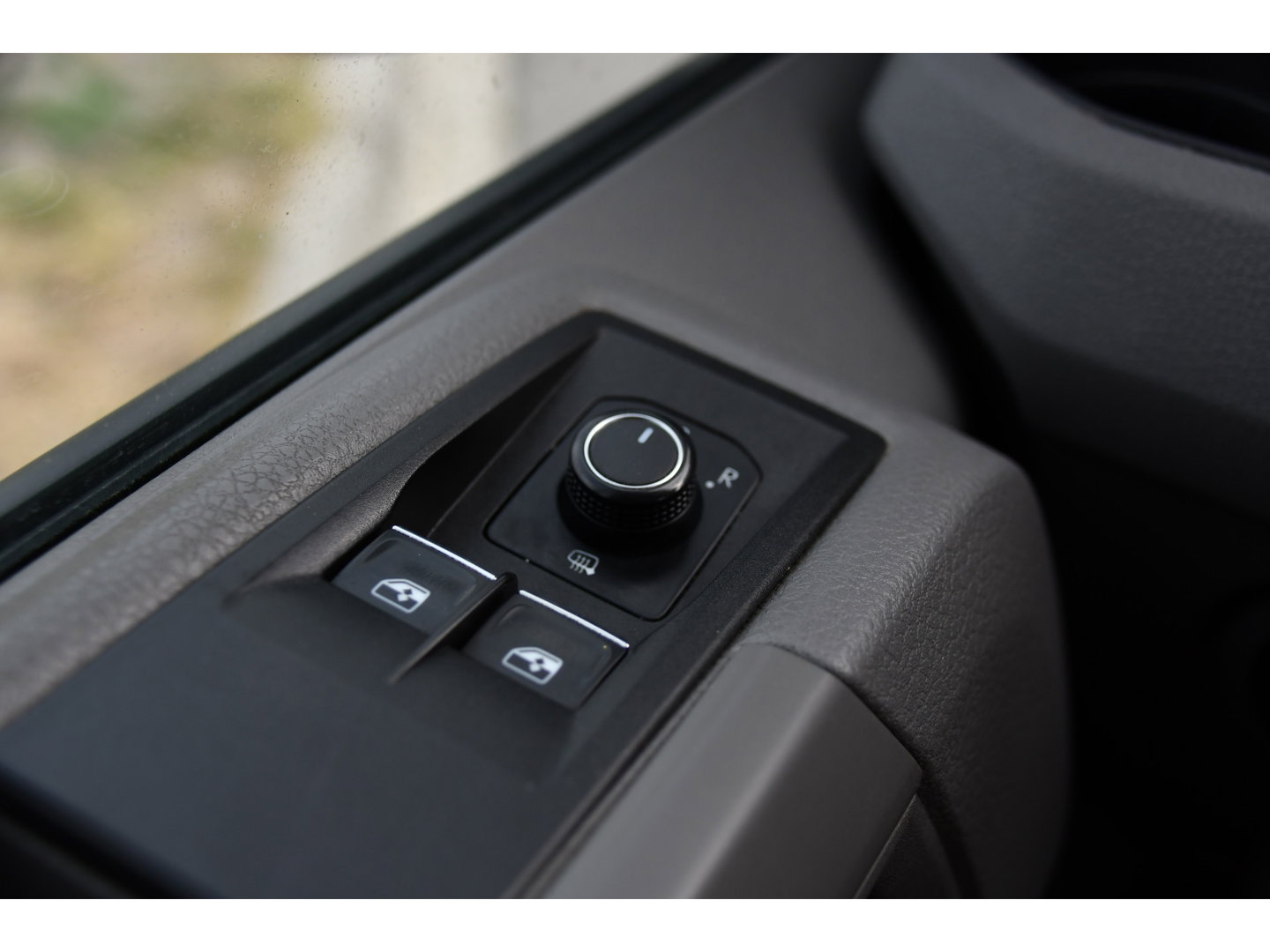 Volkswagen Crafter 35 2.0 TDI L3H3 PB Edition Camera, Adaptieve Cruise, Carplay, LED, Clima, 177pk, Automaat, Voorruit verwarming, Massage stoel, Uniek!