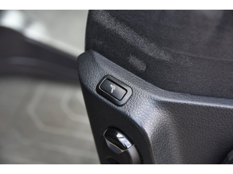 Volkswagen Crafter 35 2.0 TDI L3H3 PB Edition Camera, Adaptieve Cruise, Carplay, LED, Clima, 177pk, Automaat, Voorruit verwarming, Massage stoel, Uniek!
