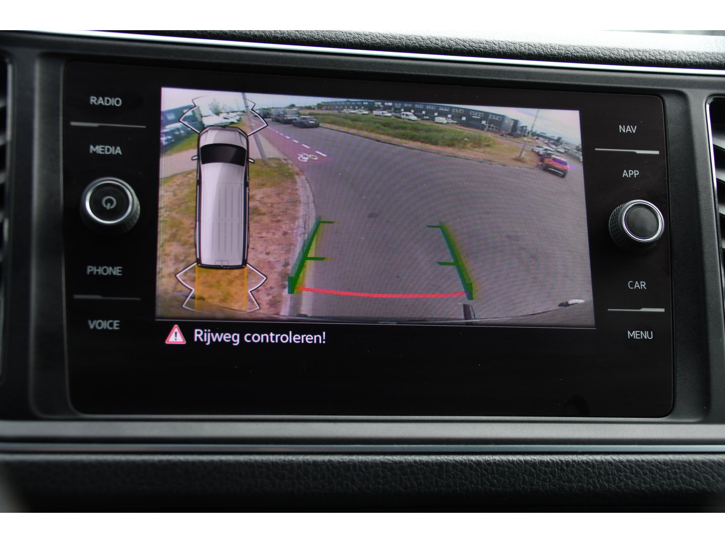 Volkswagen Crafter 35 2.0 TDI L3H3 PB Edition Camera, Adaptieve Cruise, Carplay, LED, Clima, 177pk, Automaat, Voorruit verwarming, Massage stoel, Uniek!