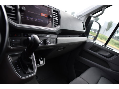 Volkswagen Crafter 35 2.0 TDI L3H3 PB Edition Camera, Adaptieve Cruise, Carplay, LED, Clima, 177pk, Automaat, Voorruit verwarming, Massage stoel, Uniek!