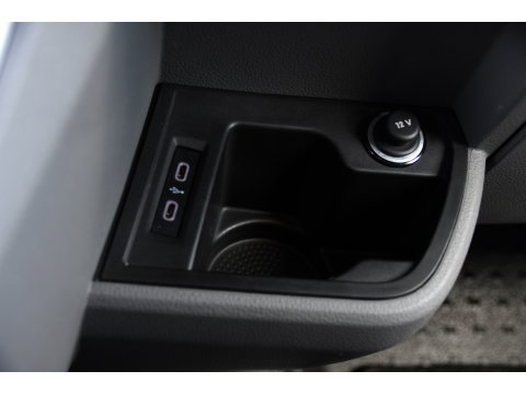 Volkswagen Transporter 2.0 TDI L1H1 30 PB Edition MARGE! Adaptieve Cruise, Camera, Carplay, LED, 2 x Schuifdeur, Stoelverwarming, Multimedia, Uniek!