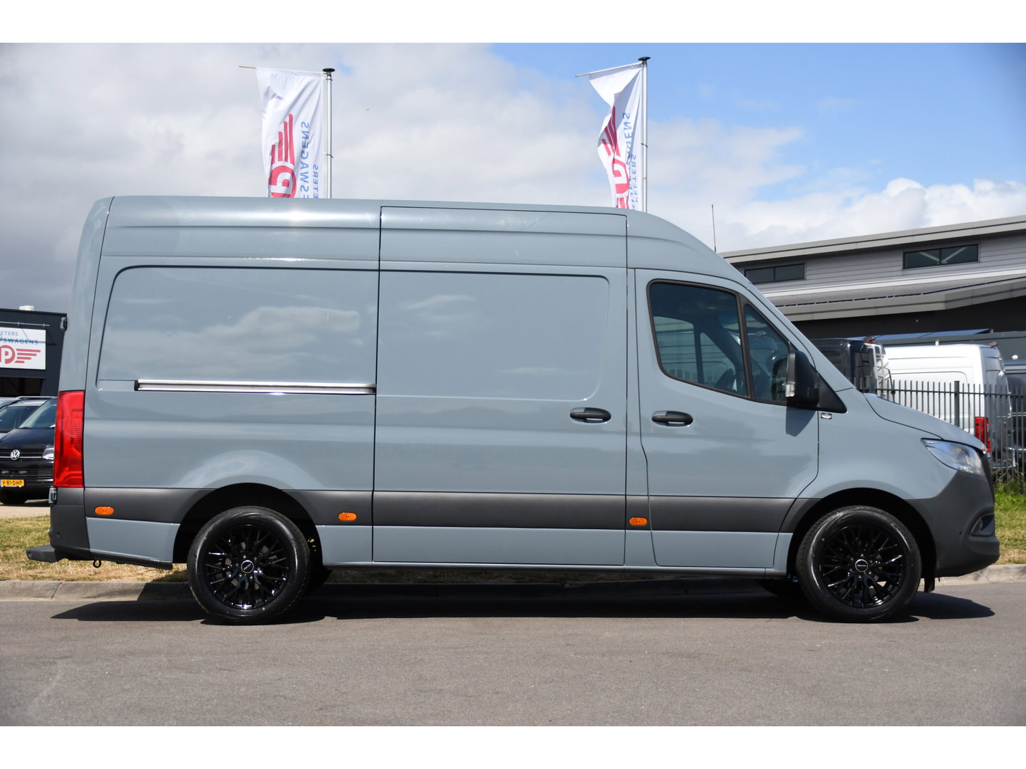 Mercedes-Benz Sprinter 317 1.9 CDI L2H2 RWD PB Edition Camera, Cruise, Carplay, 170pk, Standkachel, Stoelverwarming, Geveerde stoel, Sensoren, Uniek!