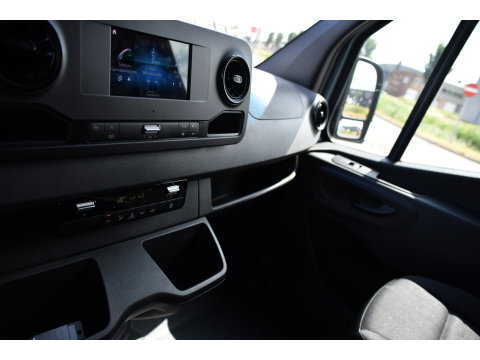 Mercedes-Benz Sprinter 317 1.9 CDI L2H2 RWD PB Edition Camera, Cruise, Carplay, 170pk, Standkachel, Stoelverwarming, Geveerde stoel, Sensoren, Uniek!