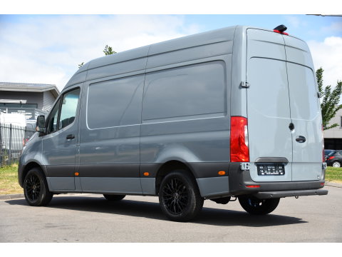 Mercedes-Benz Sprinter 317 1.9 CDI L2H2 RWD PB Edition Camera, Cruise, Carplay, 170pk, Standkachel, Stoelverwarming, Geveerde stoel, Sensoren, Uniek!