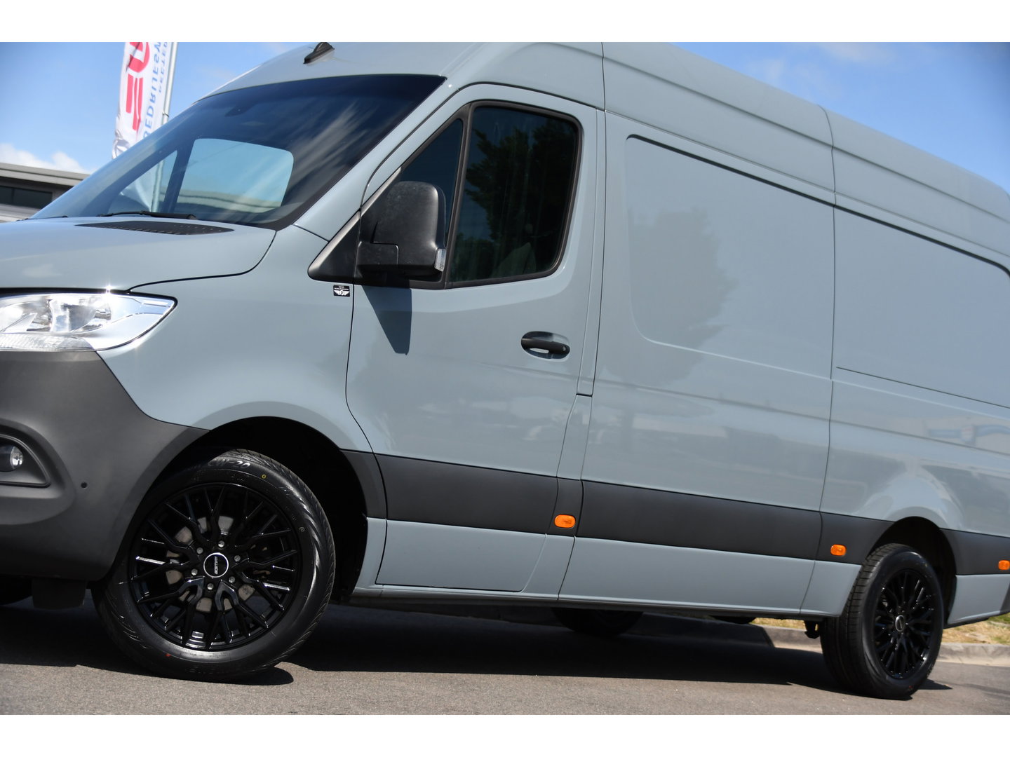 Mercedes-Benz Sprinter 317 1.9 CDI L2H2 RWD PB Edition Camera, Cruise, Carplay, 170pk, Standkachel, Stoelverwarming, Geveerde stoel, Sensoren, Uniek!