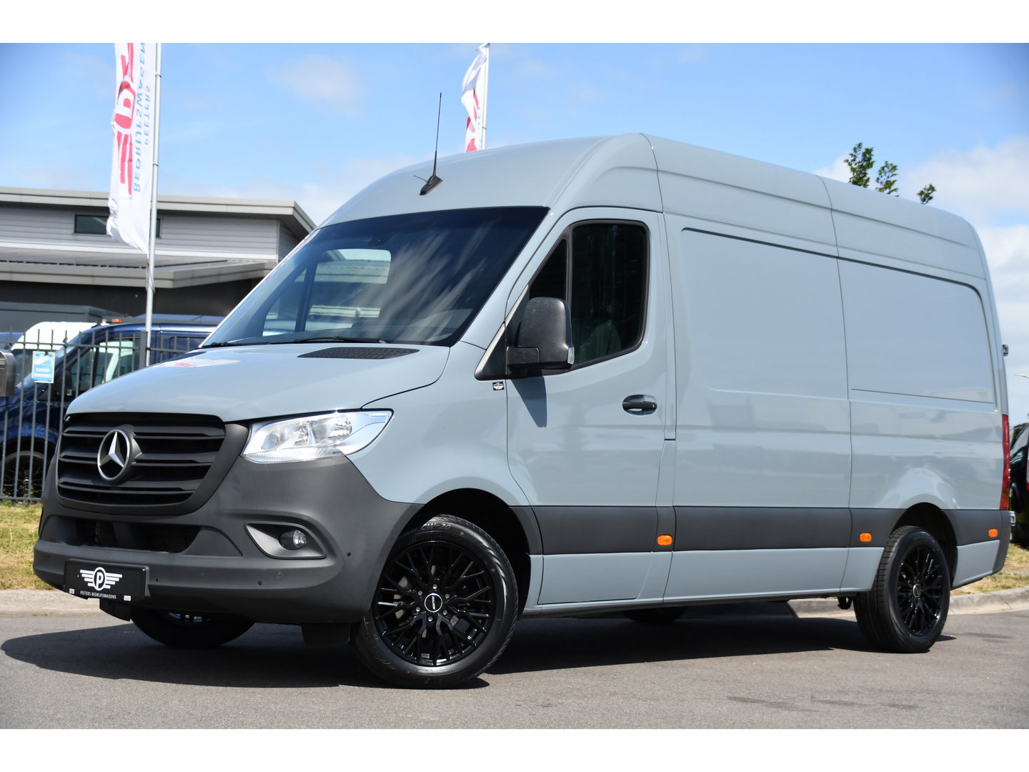 Mercedes-Benz Sprinter 317 1.9 CDI L2H2 RWD PB Edition Camera, Cruise, Carplay, 170pk, Standkachel, Stoelverwarming, Geveerde stoel, Sensoren, Uniek!