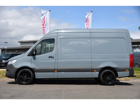 Mercedes-Benz Sprinter 317 1.9 CDI L2H2 RWD PB Edition Camera, Cruise, Carplay, 170pk, Standkachel, Stoelverwarming, Geveerde stoel, Sensoren, Uniek!