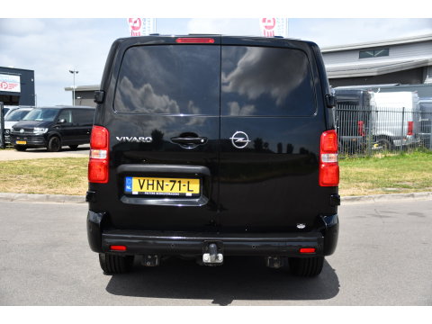 Opel Vivaro 2.0 CDTI L3H1 Black Edition Camera, Cruise, Carplay, Sensoren, 122pk, Automaat, Leder, Trekhaak, Multimedia, Uniek!