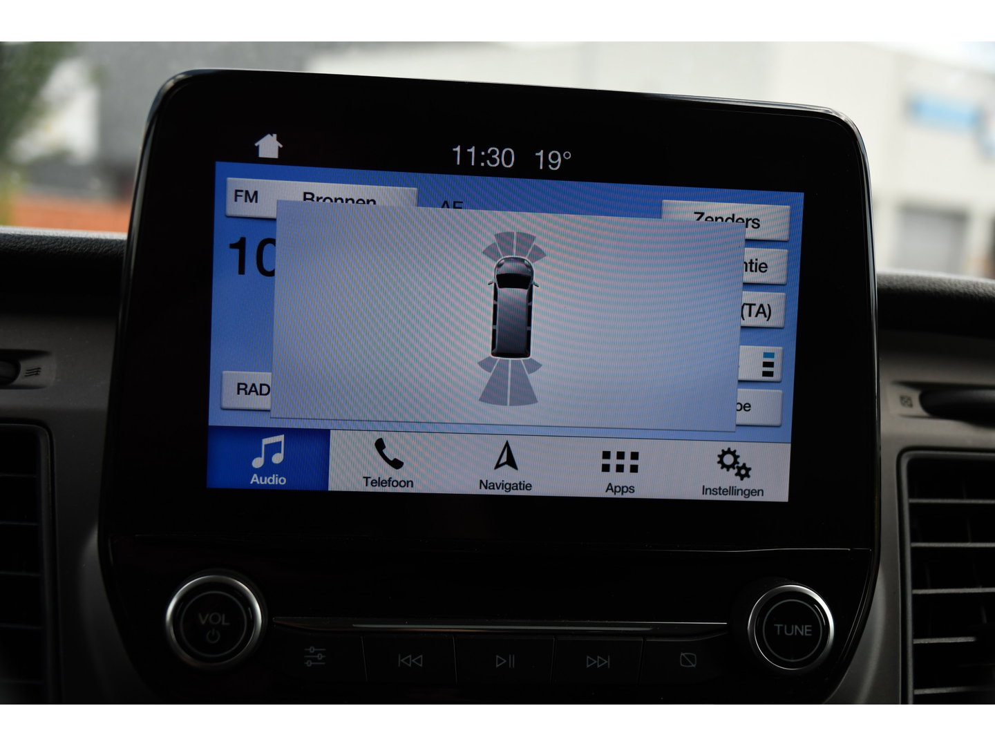 Ford Transit Custom 300 2.0 TDCI L2H1 Black Edition MARGE, Cruise, Carplay, LED, Sensoren, 130pk, Automaat, Multimedia, Sensoren, Uniek!