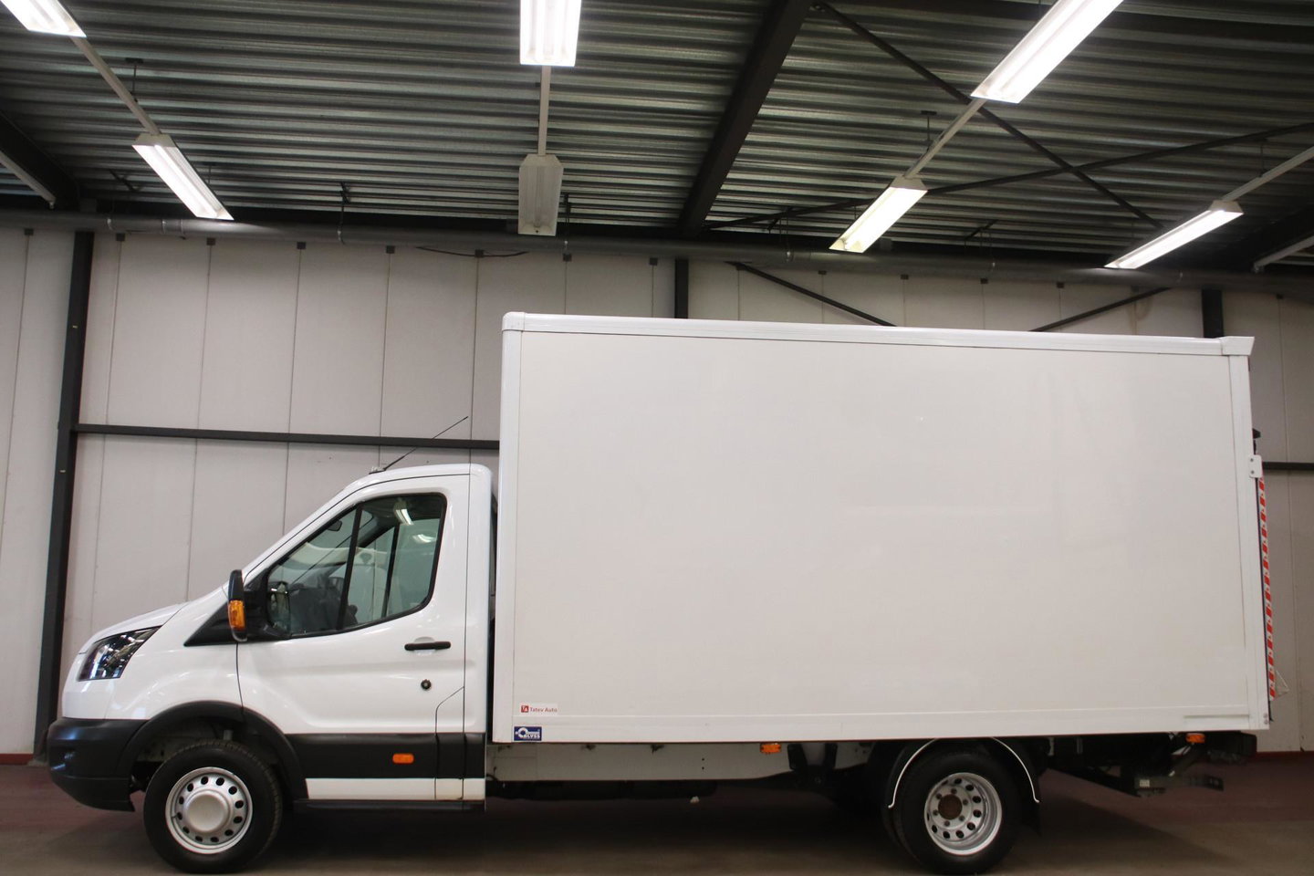 Ford Transit 2.0 TDCI BAKWAGEN MET LAADKLEP EURO 6