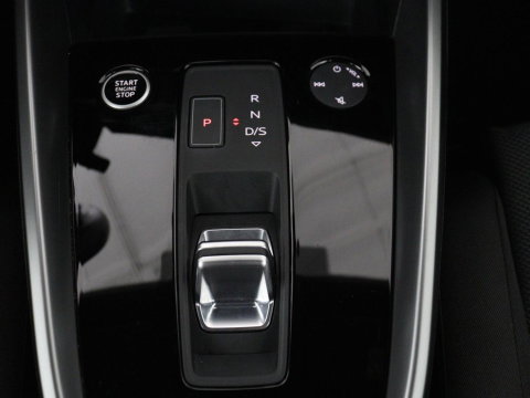Audi A3 Sportback 40 TFSI e Advanced edition | SOH 96.7% | Adaptive cruise | Carplay | Stoelverwarming | Full LED | Climate control | Virtual | Park assist |