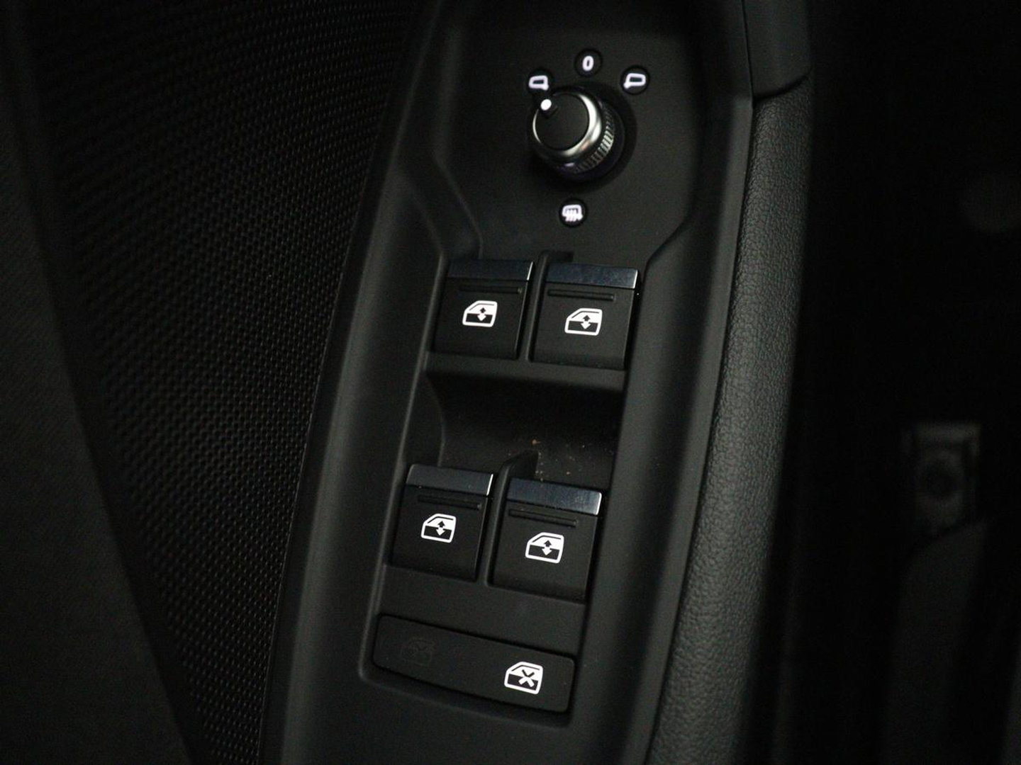 Audi A3 Sportback 40 TFSI e Advanced edition | SOH 96.7% | Adaptive cruise | Carplay | Stoelverwarming | Full LED | Climate control | Virtual | Park assist |