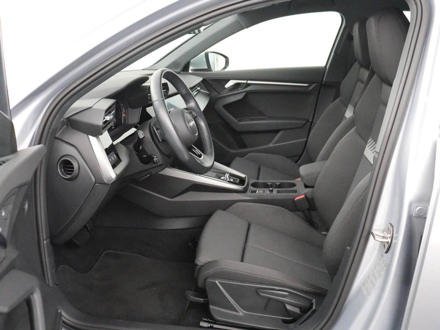 Audi A3 Sportback 40 TFSI e Advanced edition | SOH 96.7% | Adaptive cruise | Carplay | Stoelverwarming | Full LED | Climate control | Virtual | Park assist |