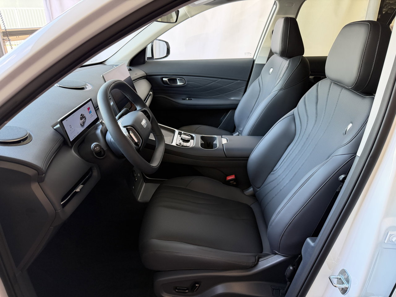 Geely Starray EM-i
