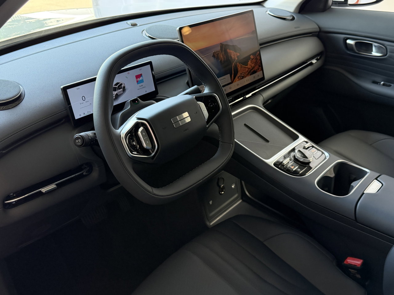 Geely Starray EM-i