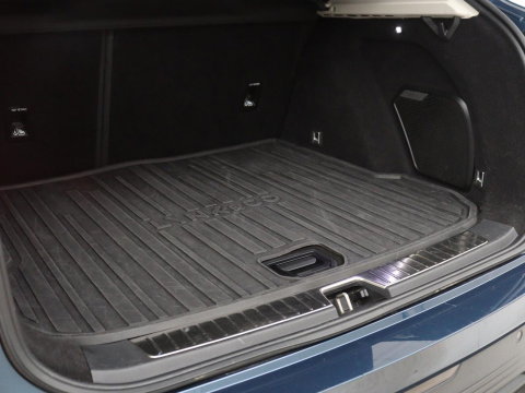 Lynk & Co 01 1.5 | SOH 92.9% | Panoramadak | 360 camera | Memory | Adaptive cruise | Stoelverwarming | Carplay | Climate control | Dodehoek detectie | Infinity sound |
