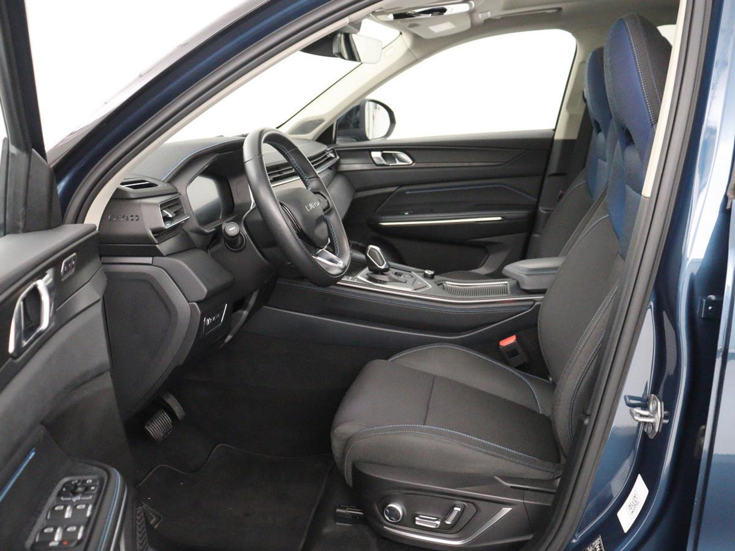 Lynk & Co 01 1.5 | SOH 92.9% | Panoramadak | 360 camera | Memory | Adaptive cruise | Stoelverwarming | Carplay | Climate control | Dodehoek detectie | Infinity sound |