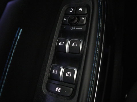 Lynk & Co 01 1.5 | SOH 92.9% | Panoramadak | 360 camera | Memory | Adaptive cruise | Stoelverwarming | Carplay | Climate control | Dodehoek detectie | Infinity sound |