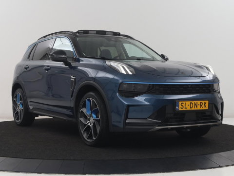 Lynk & Co 01 1.5 | SOH 92.9% | Panoramadak | 360 camera | Memory | Adaptive cruise | Stoelverwarming | Carplay | Climate control | Dodehoek detectie | Infinity sound |