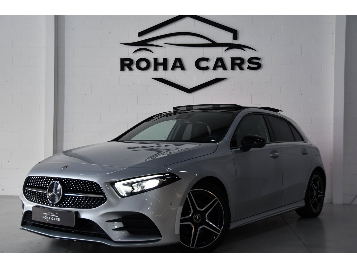 Mercedes-Benz A-Klasse 180 Business Solution AMG Pano,Burmester,Sfeer