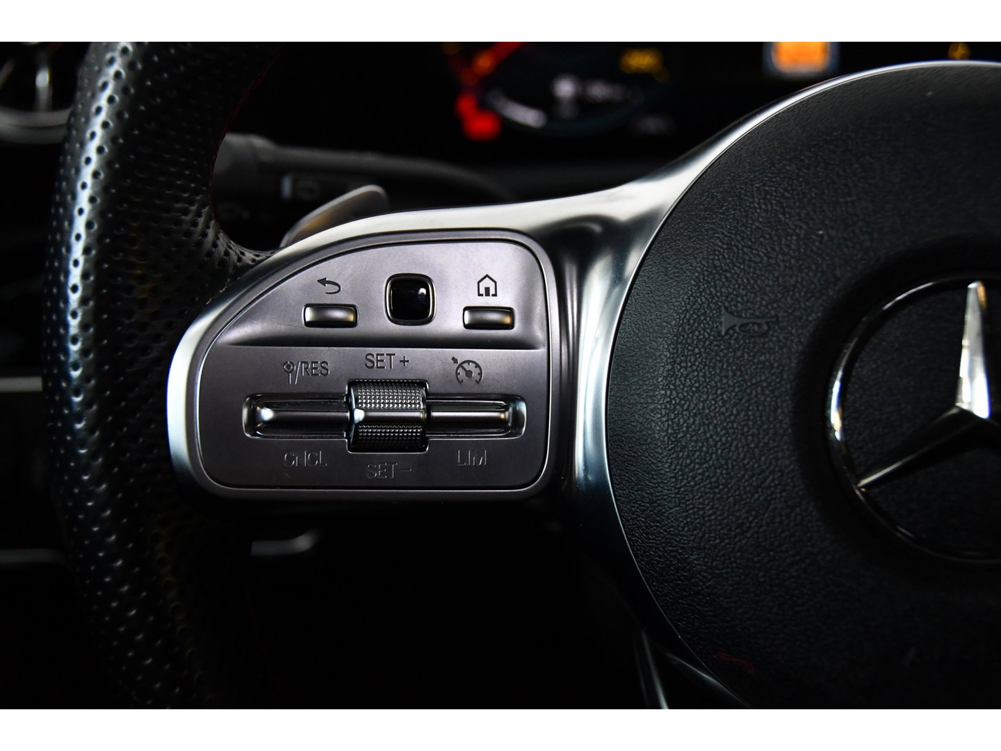Mercedes-Benz A-Klasse 180 Business Solution AMG Pano,Burmester,Sfeer