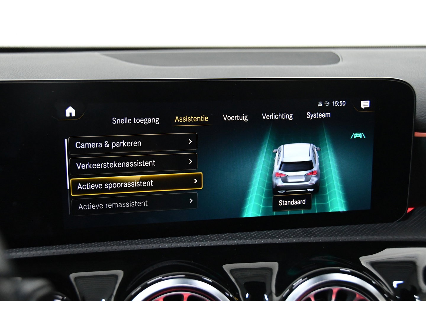 Mercedes-Benz A-Klasse 180 Business Solution AMG Pano,Burmester,Sfeer