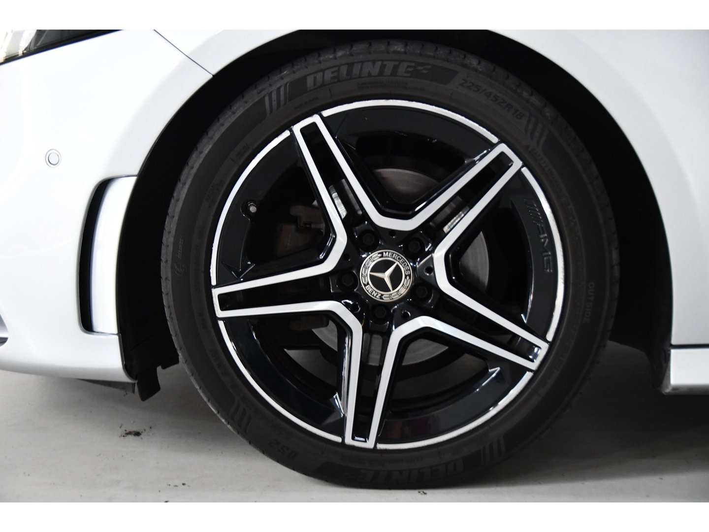 Mercedes-Benz A-Klasse 180 Business Solution AMG Pano,Burmester,Sfeer