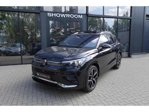 Volkswagen Tiguan 1.5 eTSI R-Line Business PANO KEYLESS H&K