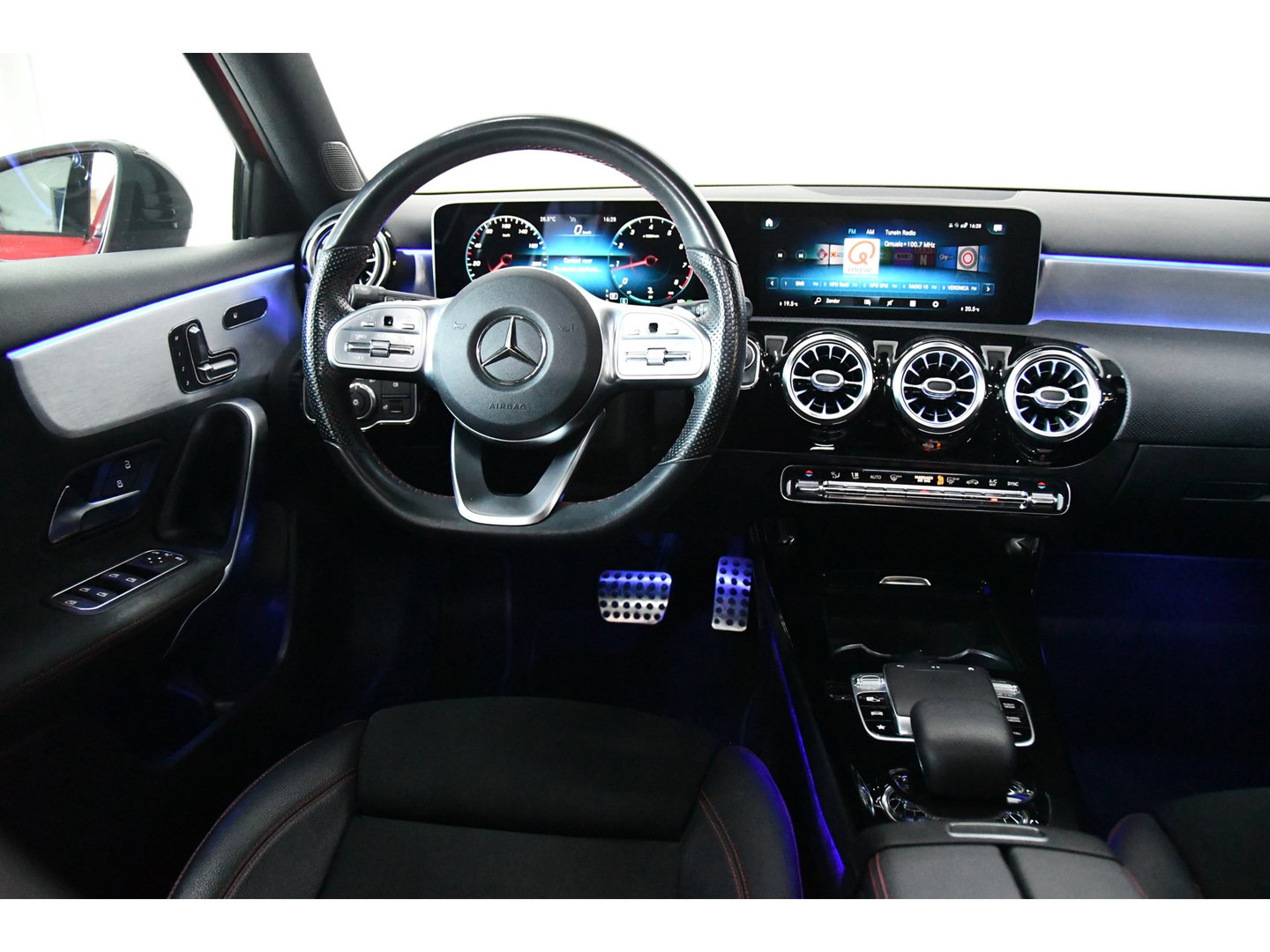 Mercedes-Benz A-Klasse 200 Business Solution AMG, BOMVOL,Pano,Sfeer,Burmester
