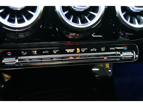 Mercedes-Benz A-Klasse 200 Business Solution AMG, BOMVOL,Pano,Sfeer,Burmester